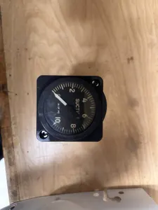 Piper Suction Vaccuum Gauge.
